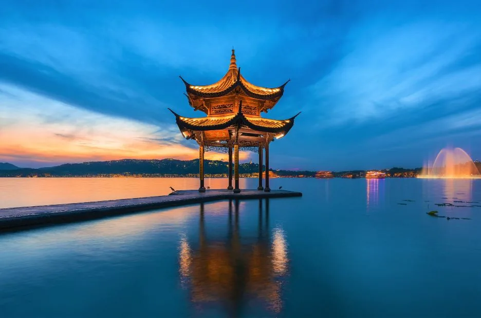 Shanghai to Water Towns travel view